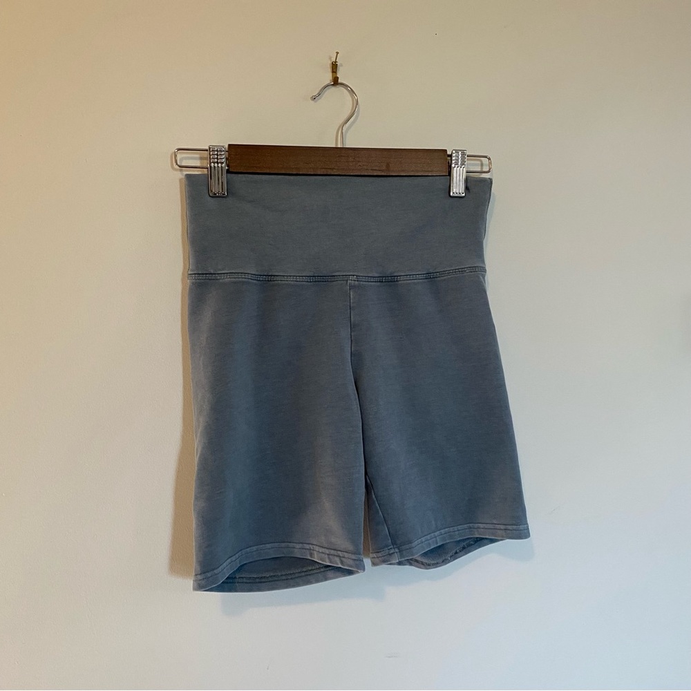 Aritzia TNA denim coloured cotton bike shorts